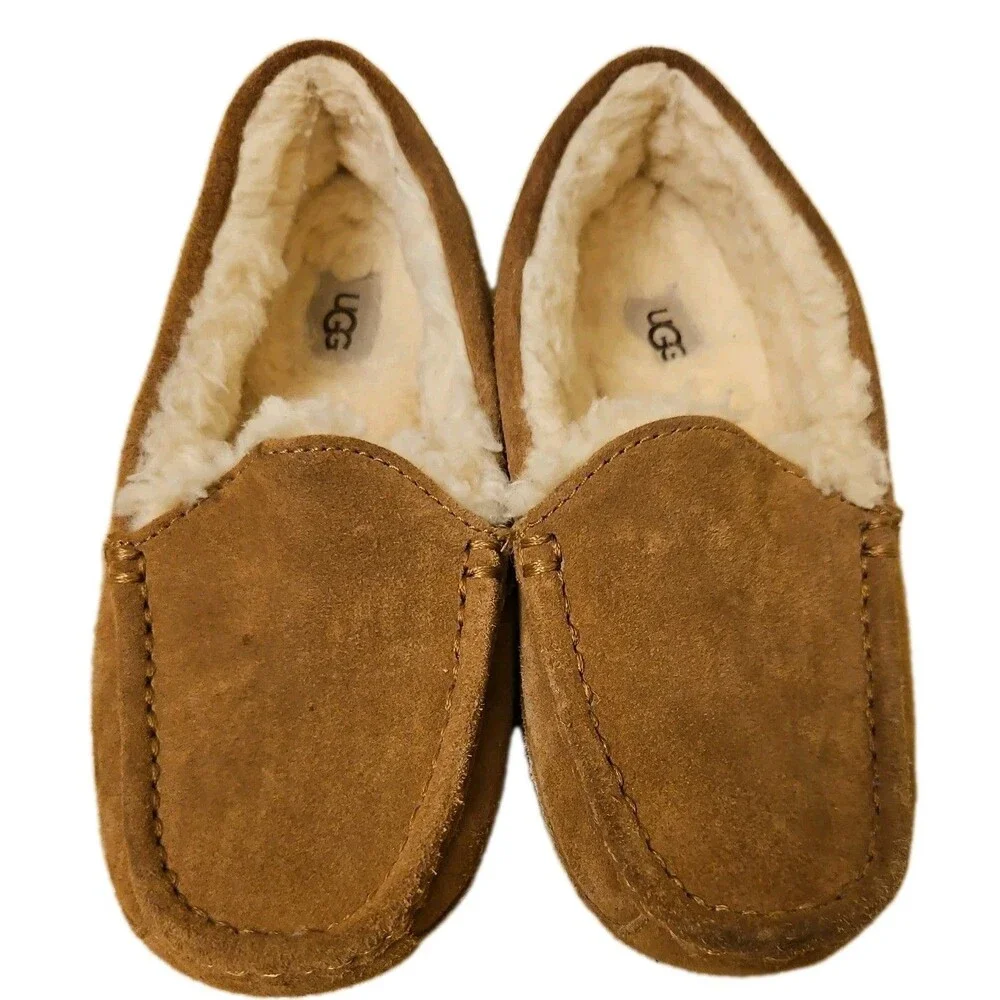 UGG Kids Ascot Chestnut Suede Moccasin Slippers Loafer, Size 2